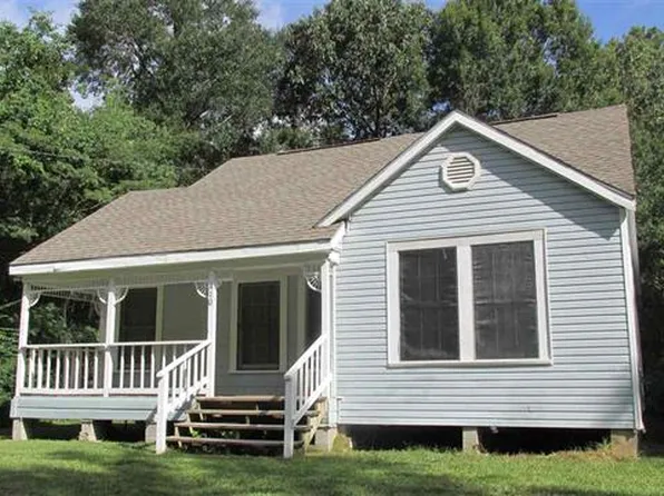 410 Hillcrest St, Rose Hill Acres, TX 77657