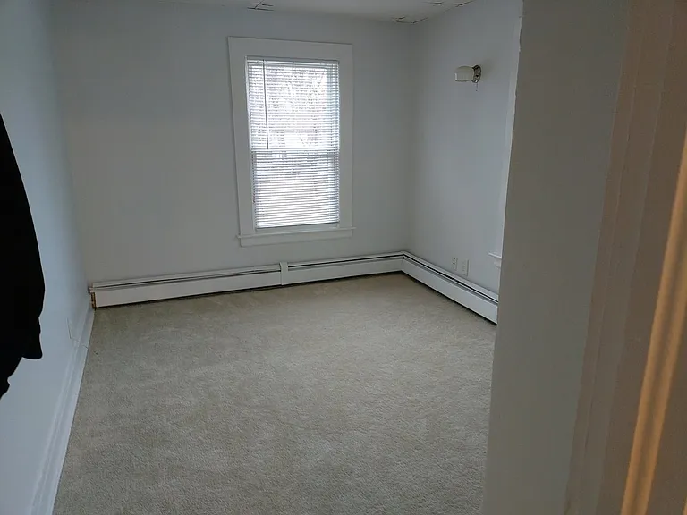 228 Oak St #1 — Photo 3