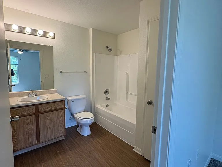 Highlands Apts — Photo 58