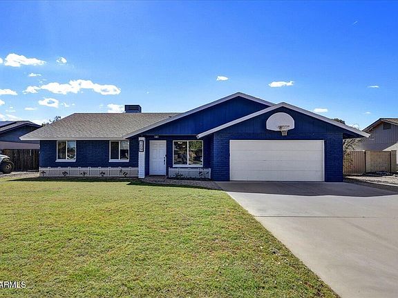 2nd image of 209 E AVENIDA SIERRA MADRE --