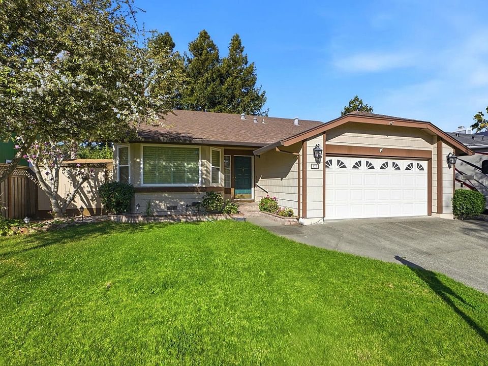 1st image of 123 Dartmouth Way
