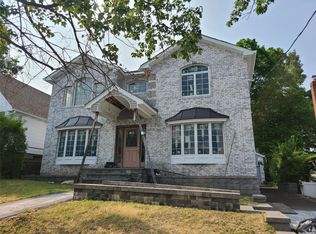 57 McKinley Ave, Albertson, NY 11507