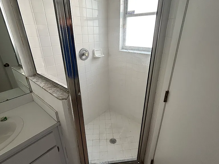1432 Lakehurst Way — Photo 7