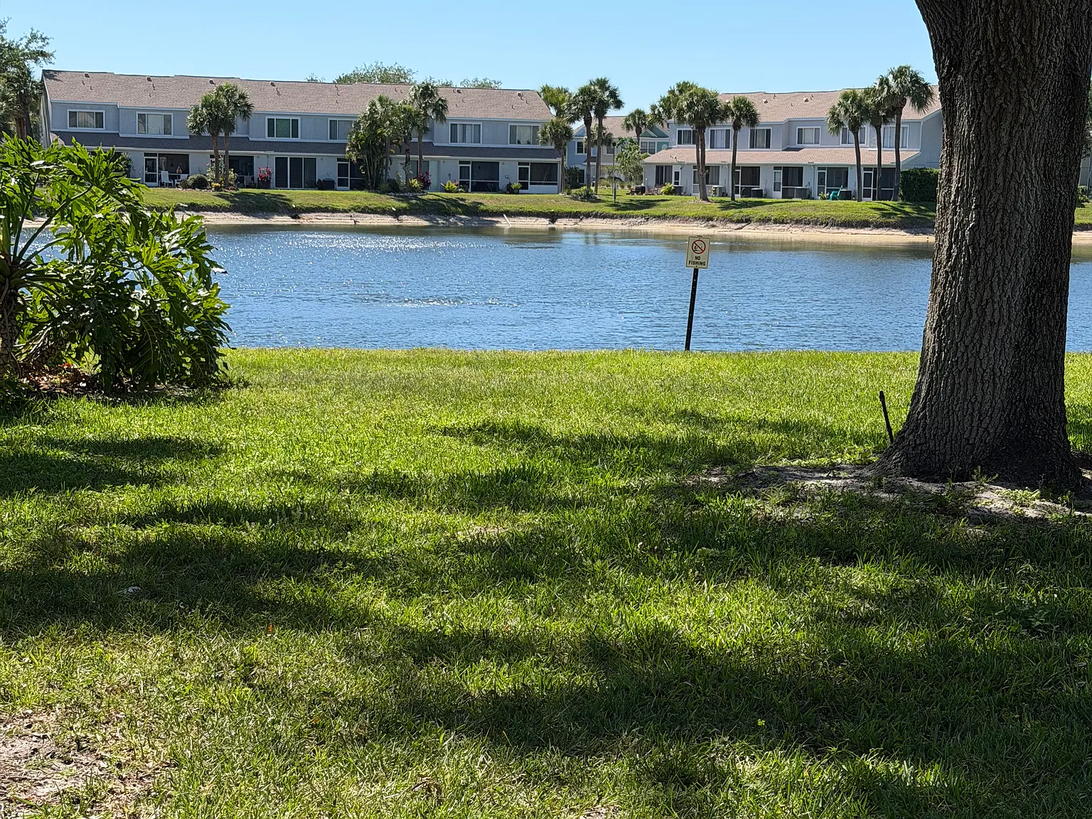 2 bed, 2.5 bath, 1080 sqft, $2,200 — Photo 3
