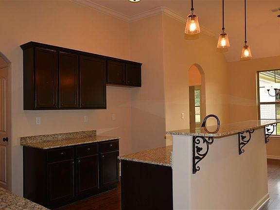 4th image of 240 Dogwood Spring Dr