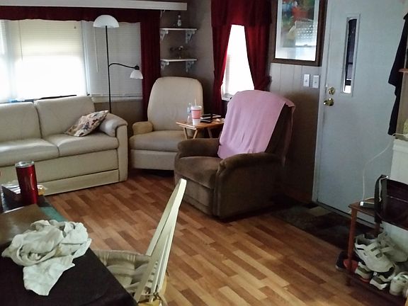 4th image of 164 Munson Dr