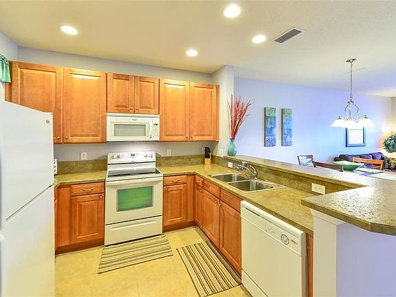 Kitchen with plenty of counter space