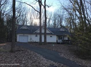 122 Bear Creek Lake Dr, Jim Thorpe, PA 18229