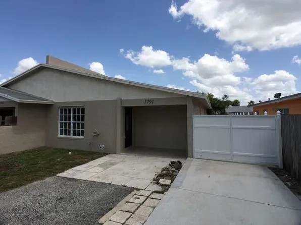 5791 S Rue Rd, West Palm Beach, FL 33415