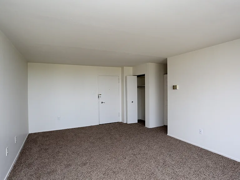 Belmont Heights — Photo 17