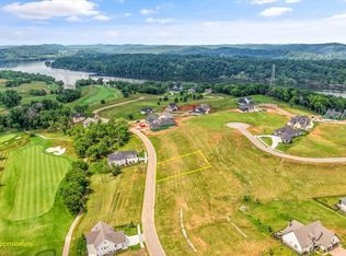 512 Mockingbird Ln, Loudon, TN 37774