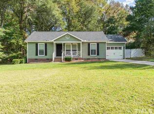 1132 Robinfield Dr, Raleigh, NC 27603