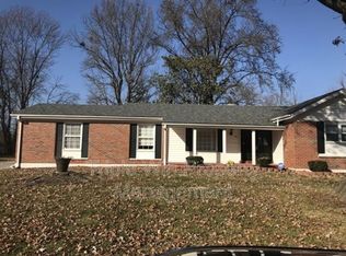 1 Club Grounds North Dr, Florissant, MO 63033