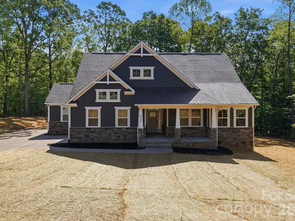 5112 Kings Pinnacle Dr, Kings Mountain, NC 28086