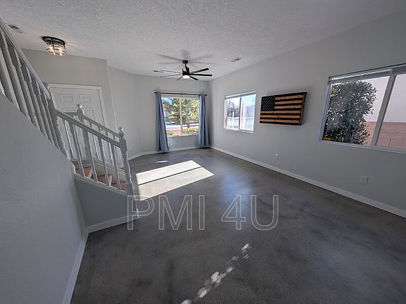 3rd image of 7105 Casa Elena Dr NE