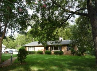 104 Henry St, Abbeville, SC 29620