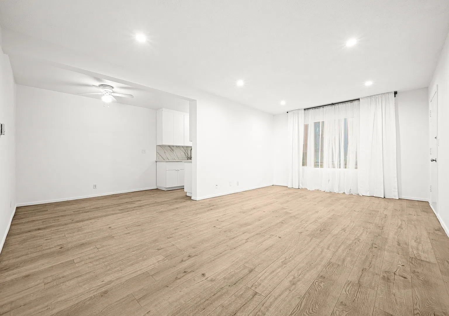 Hayworth 1227 — Photo 1