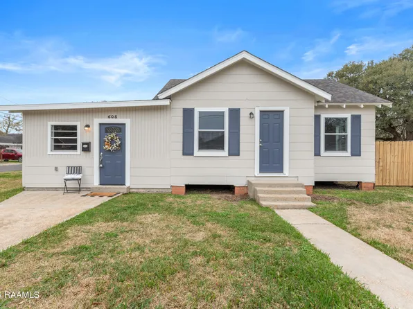 608 Oak St, New Iberia, LA 70563