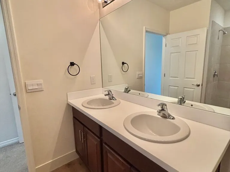 2509 NW 27th Pl — Photo 19