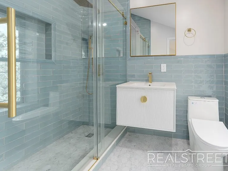 422 Humboldt St #1 — Photo 10