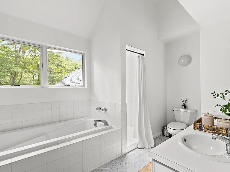 4 Foxglove Rd — Photo 13