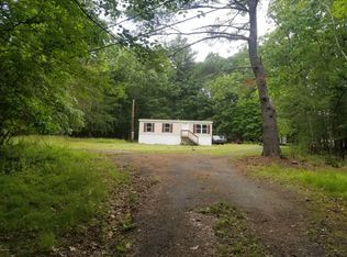 187 Silver Lake Rd, Dingmans Ferry, PA 18328