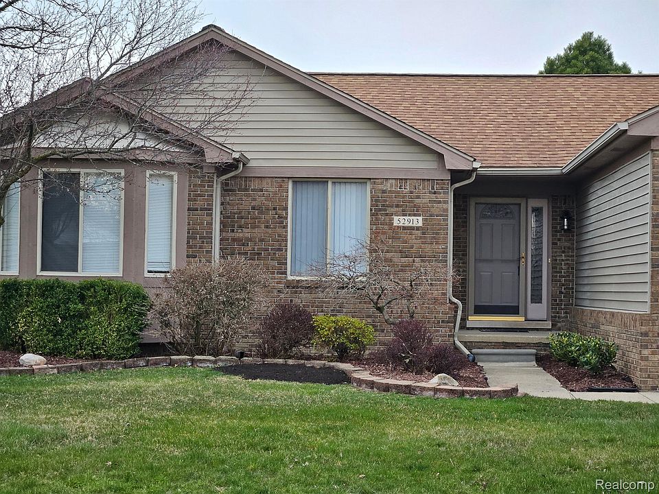 1st image of 52913 Cross Creek Dr