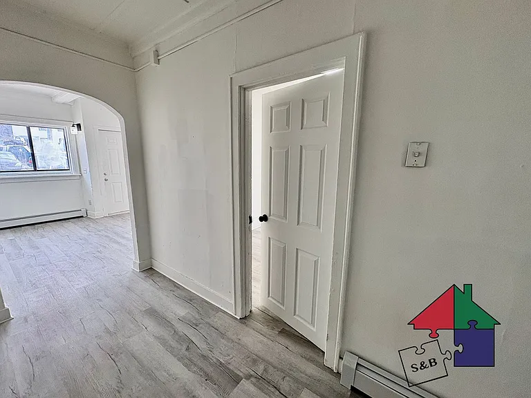 94 Malletts Bay Ave — Photo 16