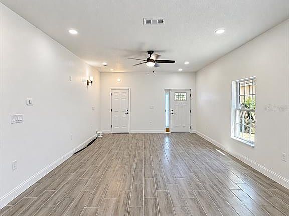 5th image of 4612 CARTER STREET