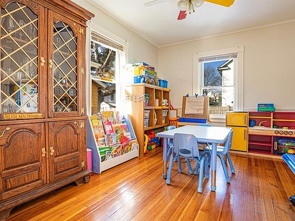 4th image of 57 Babcock St
