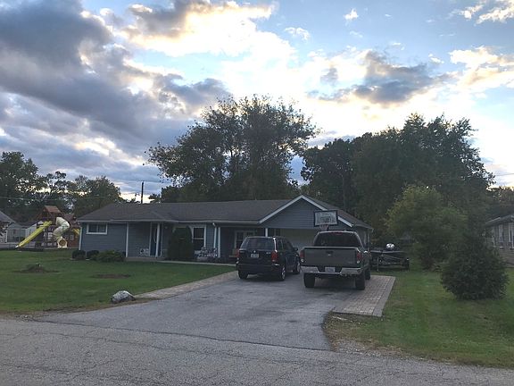 4th image of 1343 Hinman St