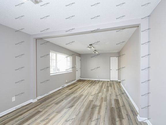 5th image of 650 Lilac Dr