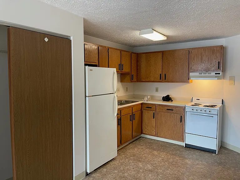 Essex House 55+ Housing Community — Photo 10