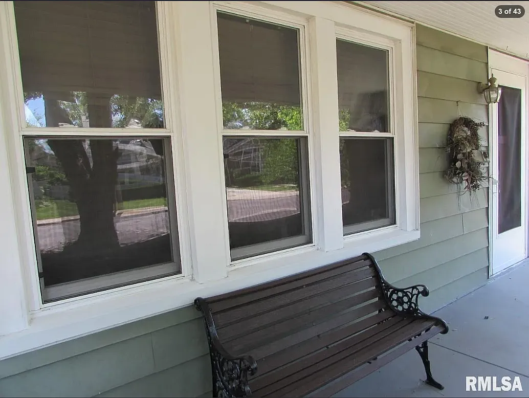 4 bed, 1913 sqft, $1,425 — Photo 3