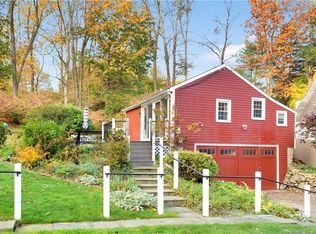 1 Ridgewood Ln, Westport, CT 06880