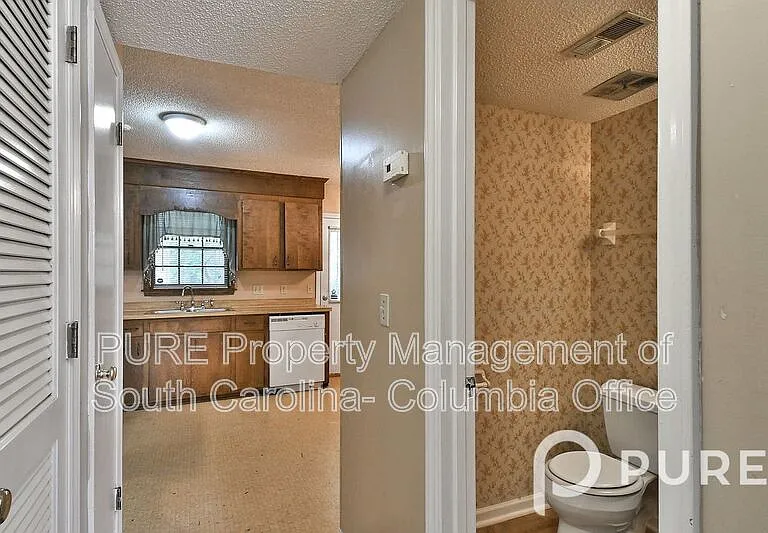 121 Manorwood Ct #C — Photo 22
