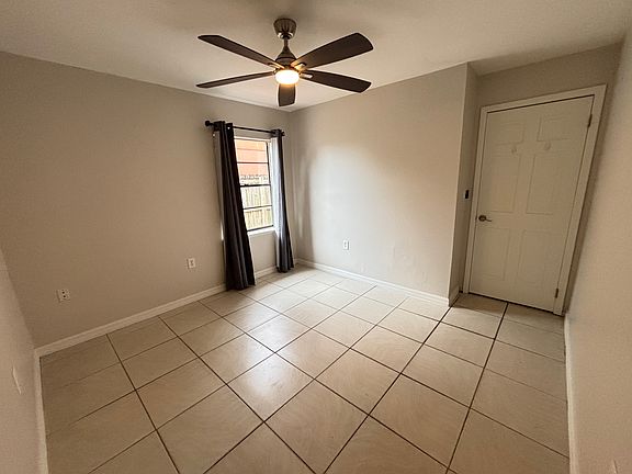 3rd image of 932 Meller Way