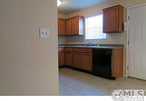4th image of 11272 William McCool St