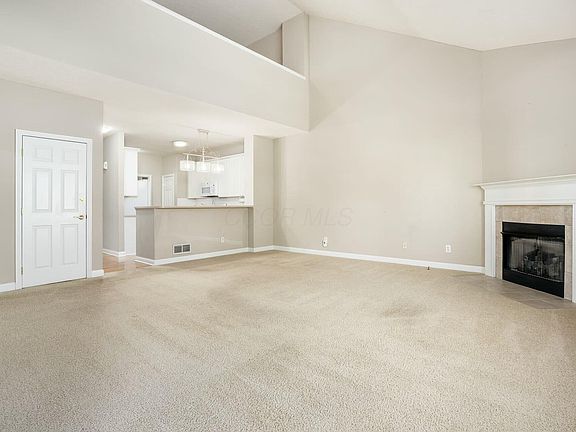 4th image of 356 Wyndham Park S