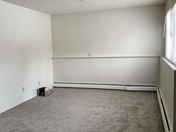 4th image of 1101 Downey St #8