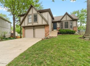 22109 W 64th Pl, Shawnee, KS 66226