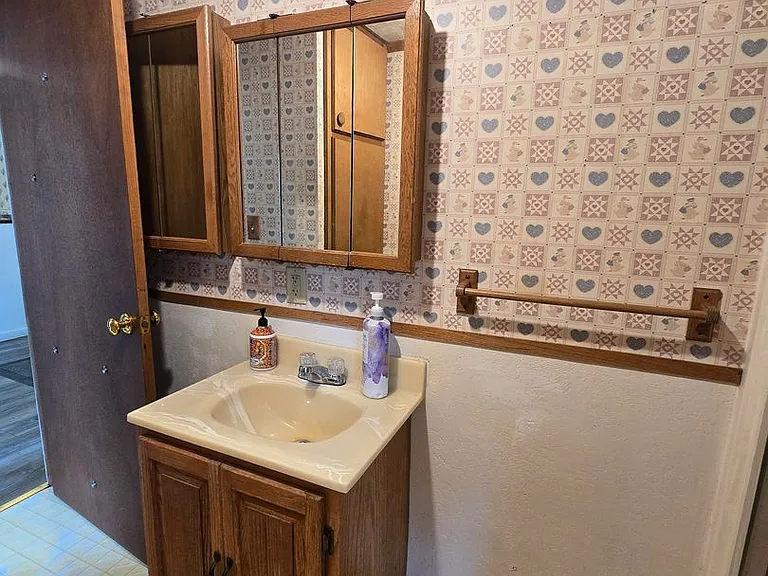 56 Sunset Ln #B — Photo 15