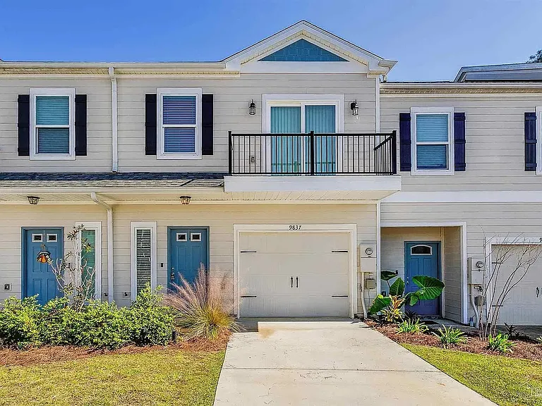 9837 Nature Creek Blvd — Photo 1