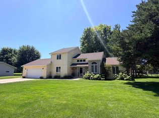 9308 S Canal Rd, North Platte, NE 69101