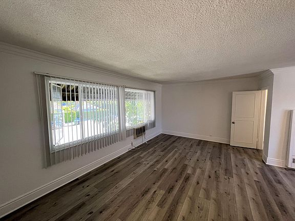 2nd image of 4239 Tujunga Ave #7