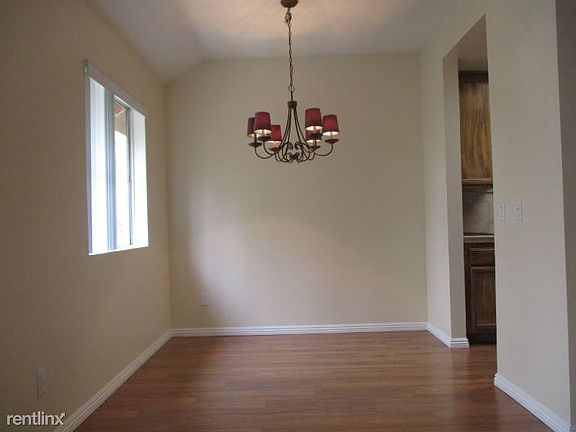 5th image of 7320 Balboa Blvd Unit 207