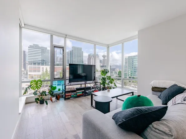 161 W Georgia St #1209, Vancouver, BC V6B 0K9