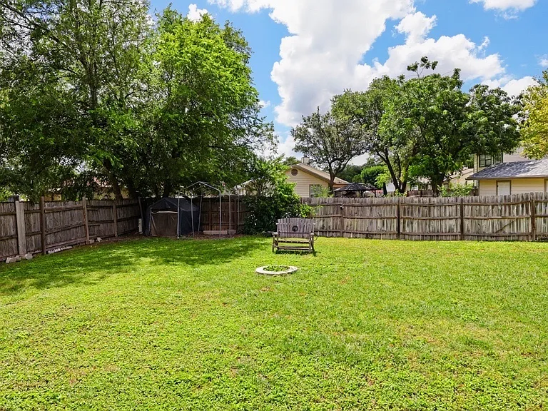 227 Burlington Dr — Photo 26