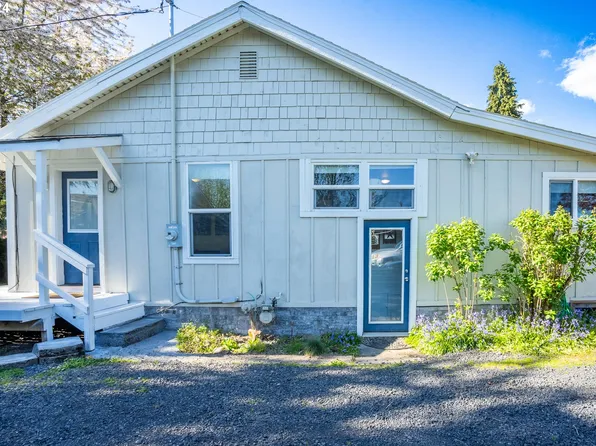 1620 2nd Pl, Columbia City, OR 97018