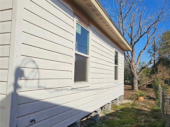 4th image of 614 E Birch Ave